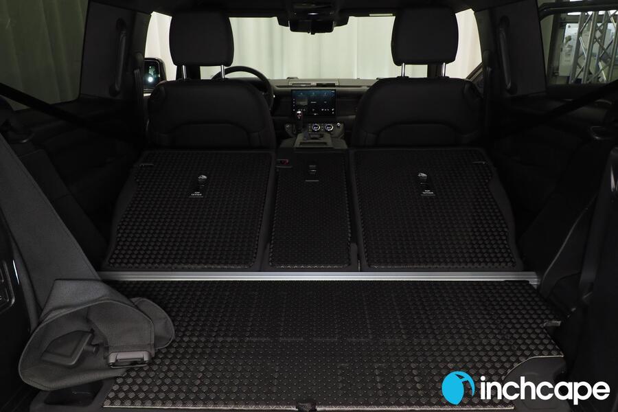 Land Rover Defender vaihtoauto