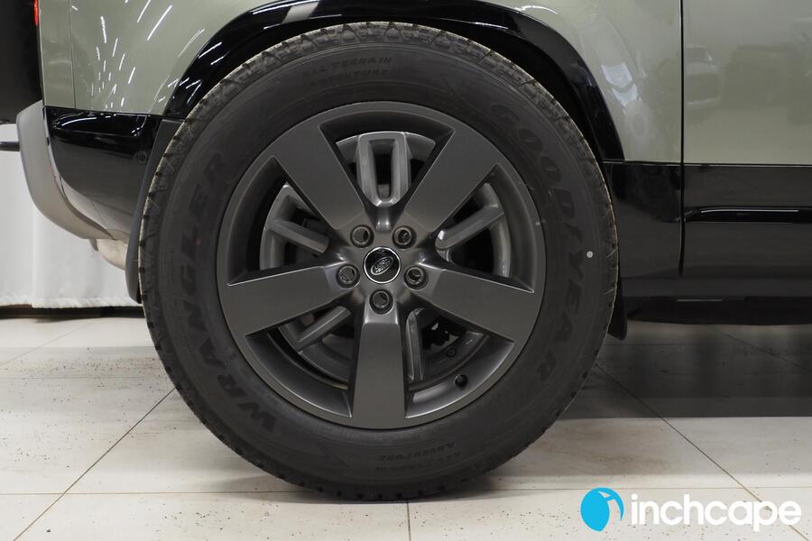 Land Rover Defender vaihtoauto