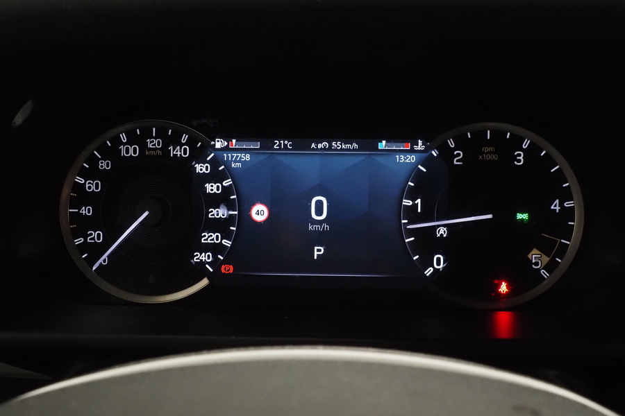 Land Rover Defender vaihtoauto