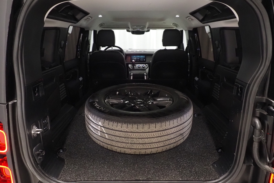 Land Rover Defender vaihtoauto