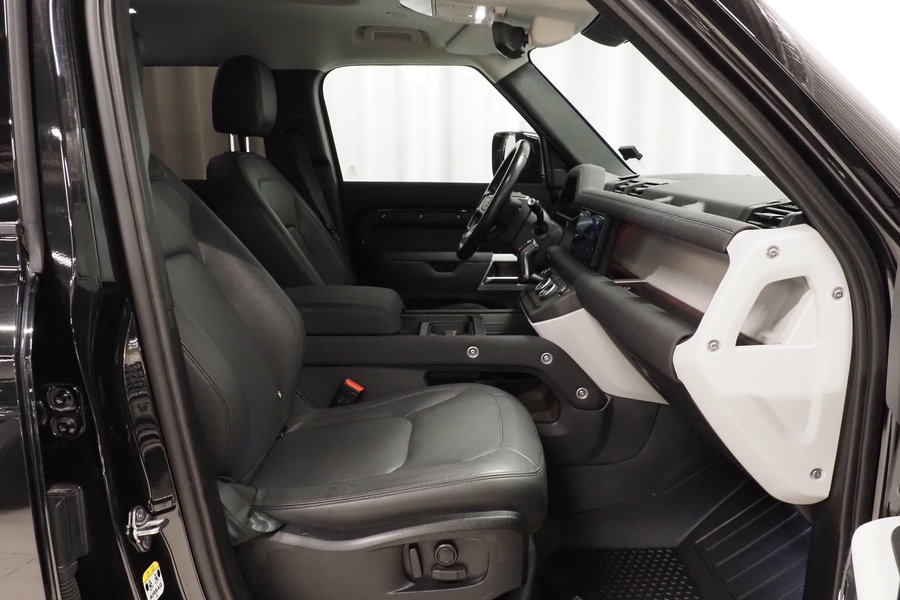 Land Rover Defender vaihtoauto