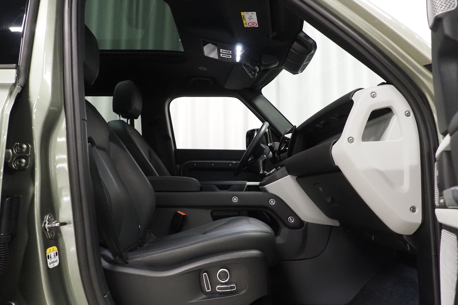 Land Rover Defender vaihtoauto