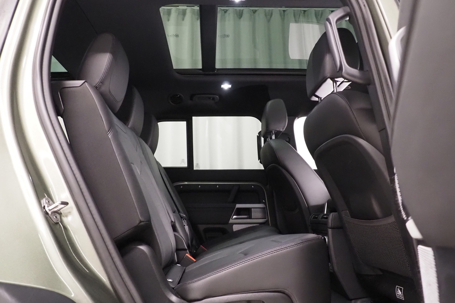 Land Rover Defender vaihtoauto