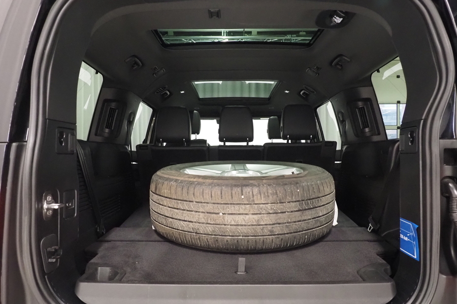 Land Rover Defender vaihtoauto