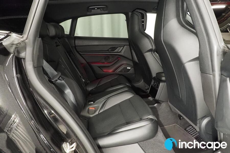 Porsche Taycan vaihtoauto