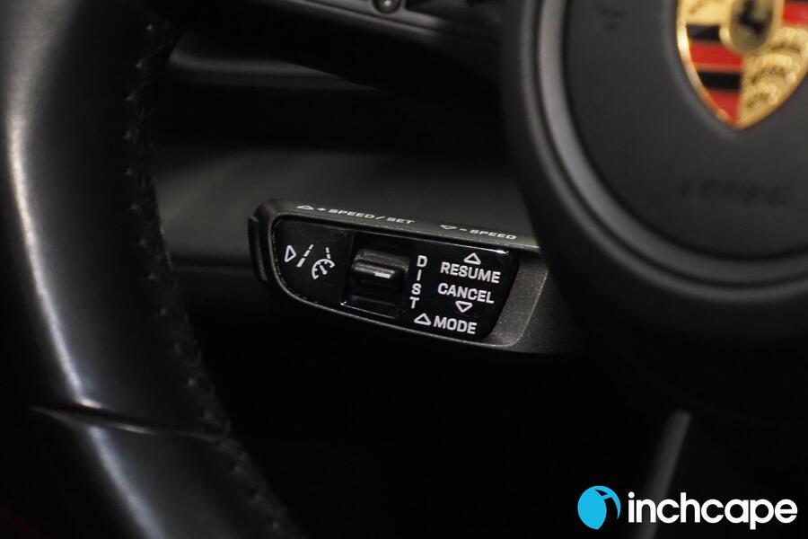 Porsche Taycan vaihtoauto