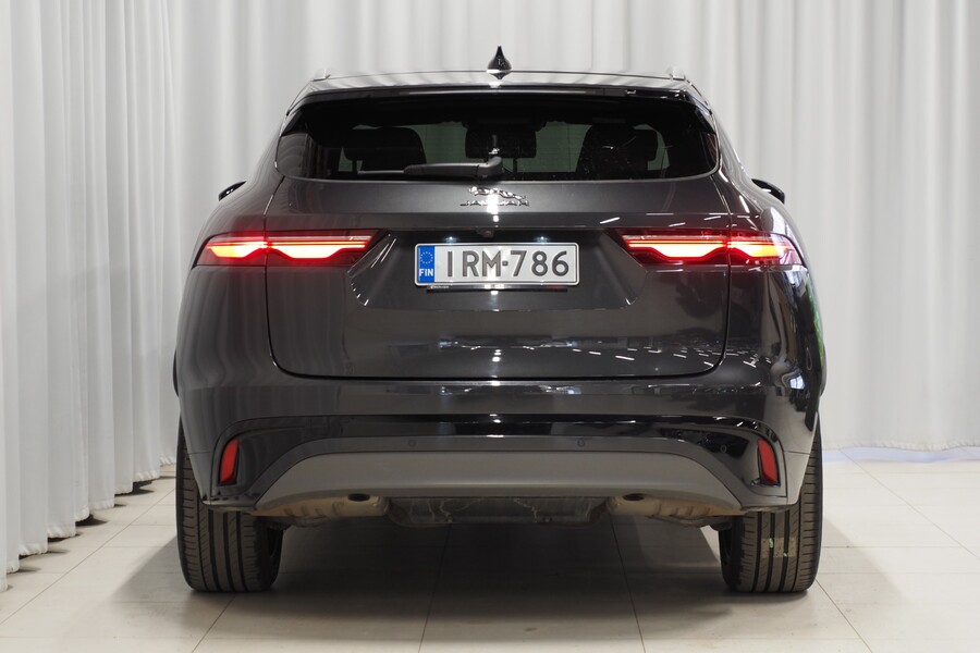 Jaguar F-PACE vaihtoauto