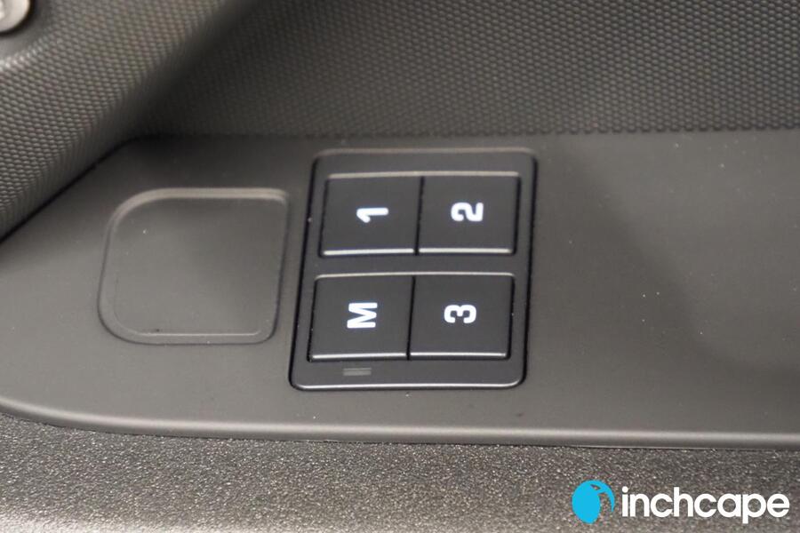 Land Rover Defender vaihtoauto