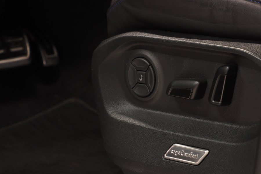 Volkswagen Touareg vaihtoauto