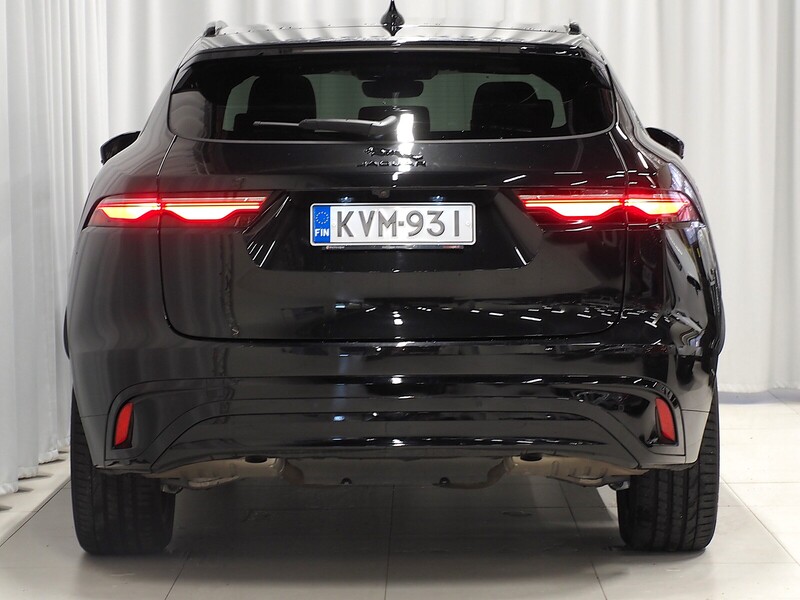Jaguar F-PACE vaihtoauto