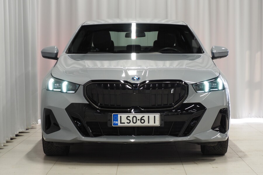 BMW i5 vaihtoauto