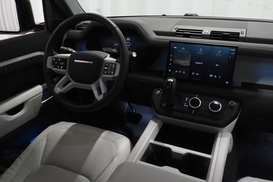 Land Rover Defender vaihtoauto