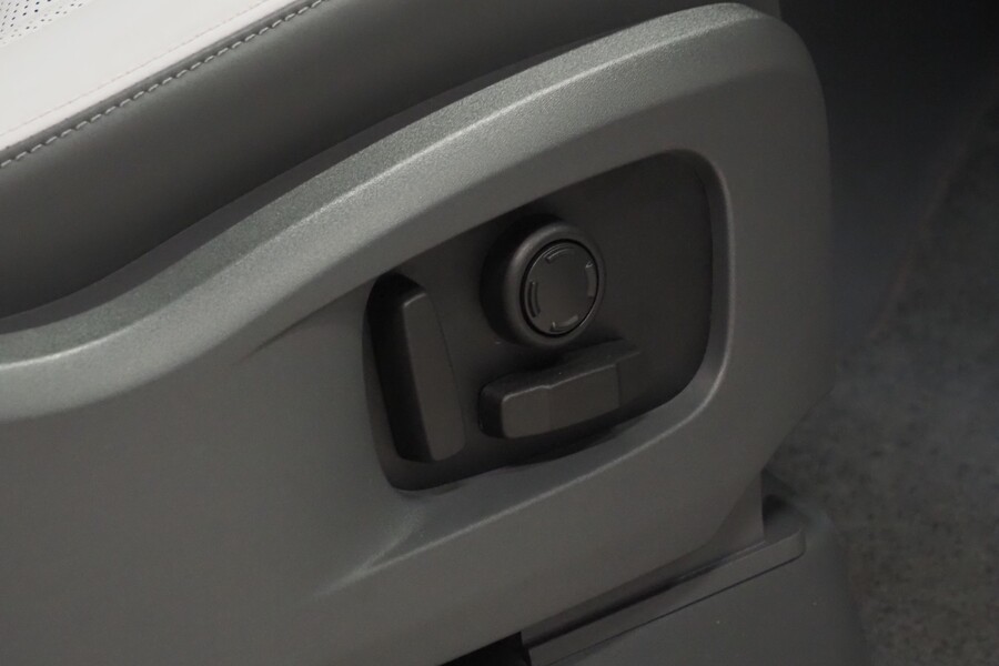 Land Rover Defender vaihtoauto