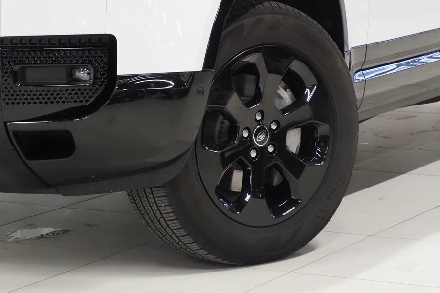 Land Rover Defender vaihtoauto