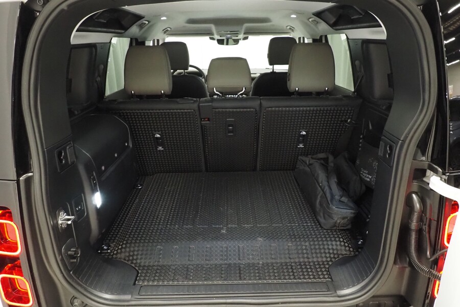 Land Rover Defender vaihtoauto