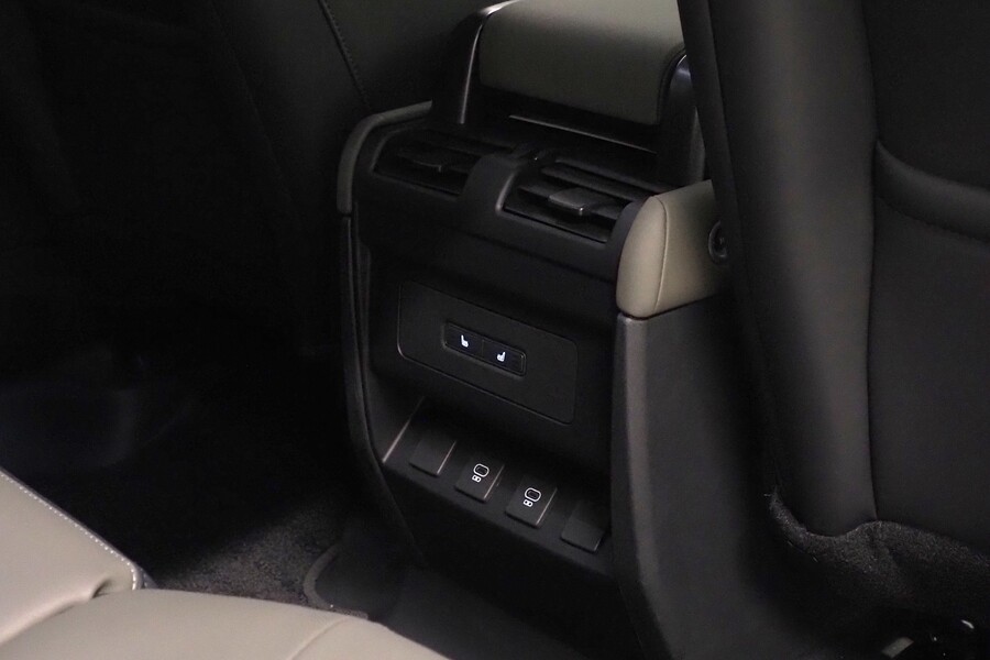 Land Rover Defender vaihtoauto