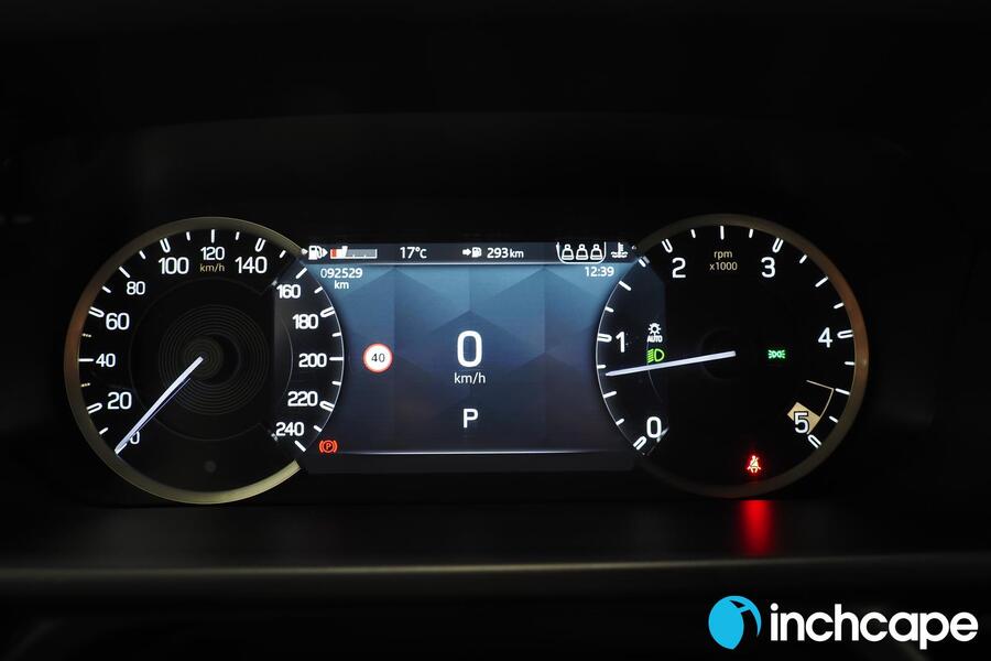 Land Rover Defender vaihtoauto