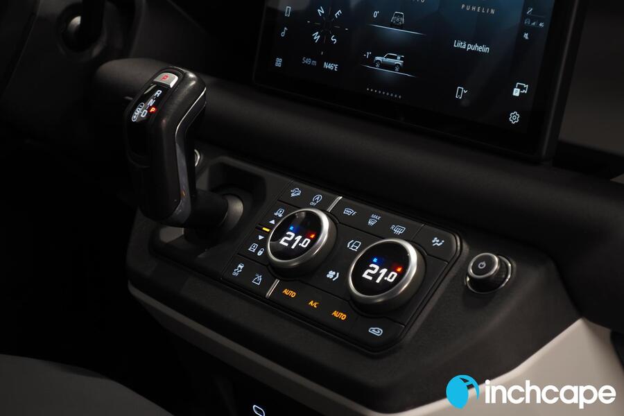 Land Rover Defender vaihtoauto