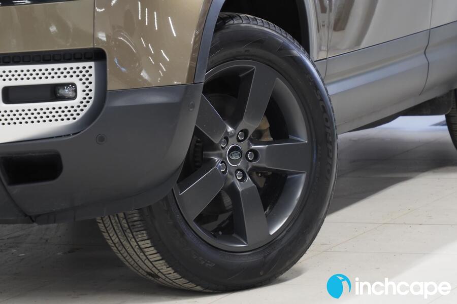 Land Rover Defender vaihtoauto