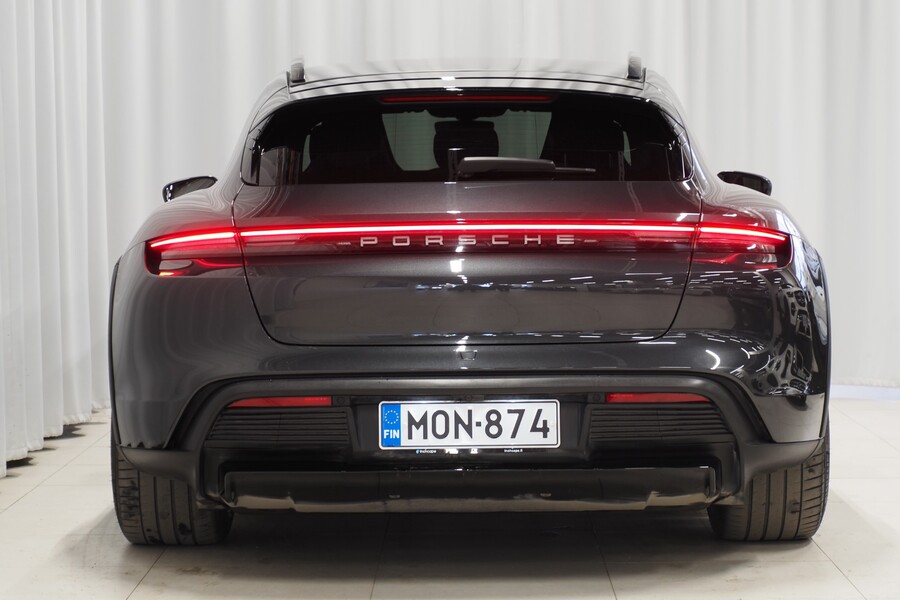 Porsche Taycan vaihtoauto