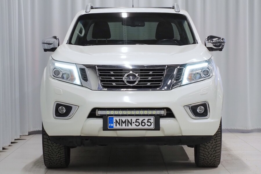 Nissan Navara vaihtoauto