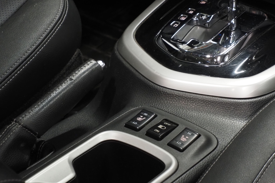 Nissan Navara vaihtoauto