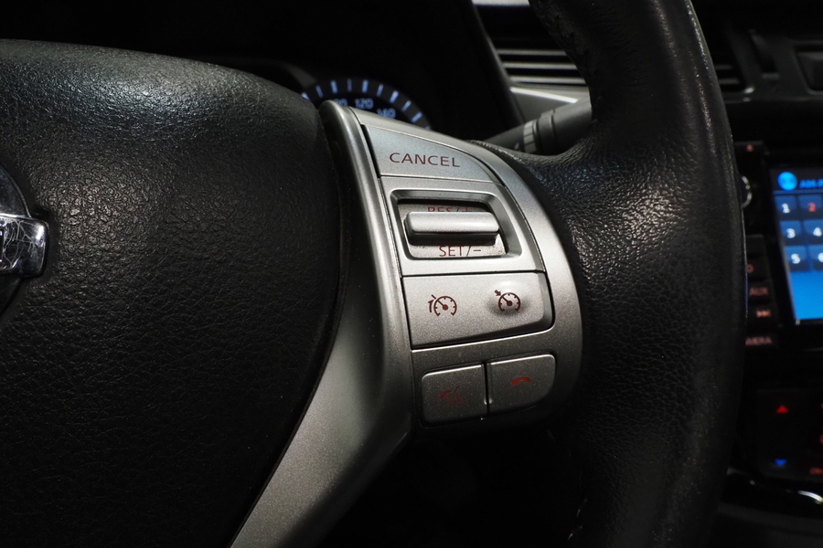 Nissan Navara vaihtoauto