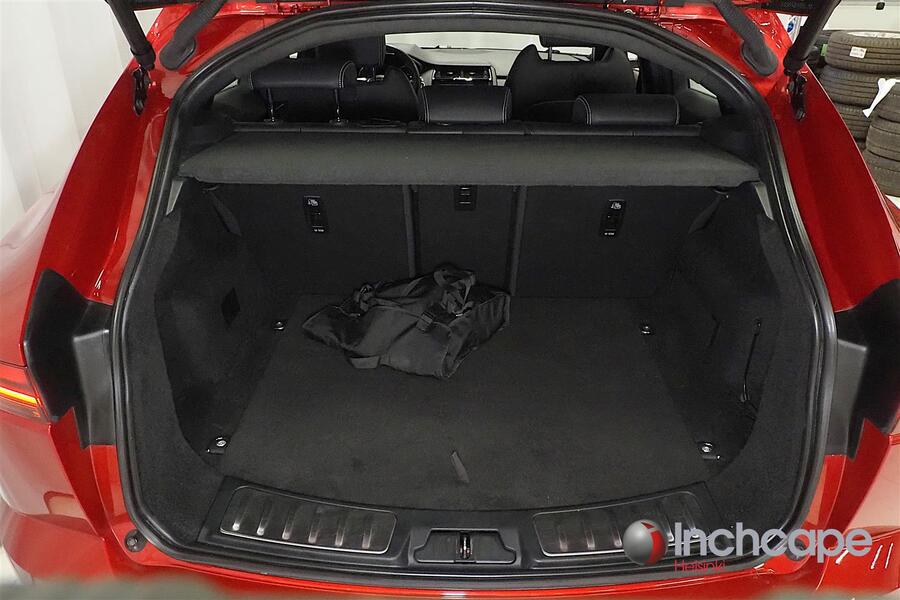 Jaguar E-PACE vaihtoauto