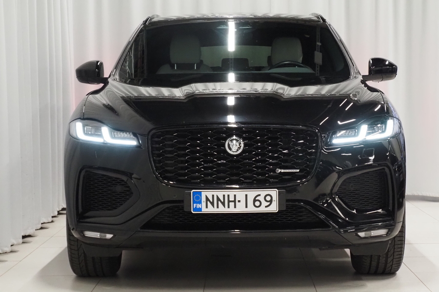 Jaguar F-PACE vaihtoauto