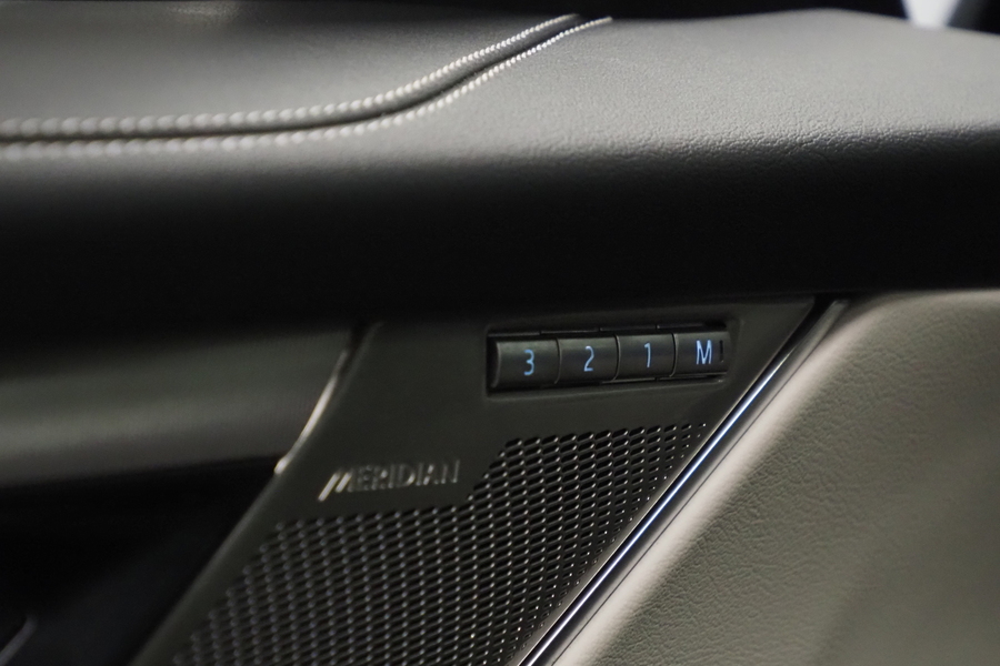 Jaguar F-PACE vaihtoauto