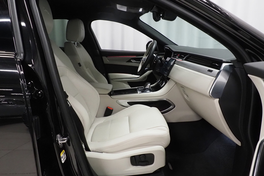 Jaguar F-PACE vaihtoauto