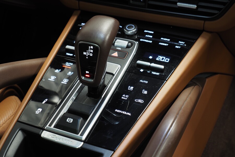Porsche Cayenne vaihtoauto
