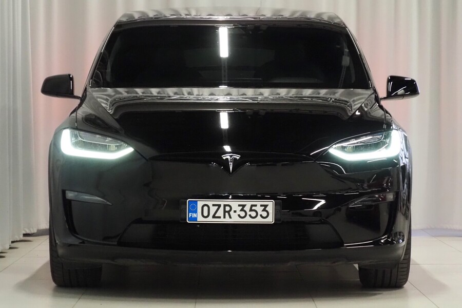 Tesla Model X vaihtoauto