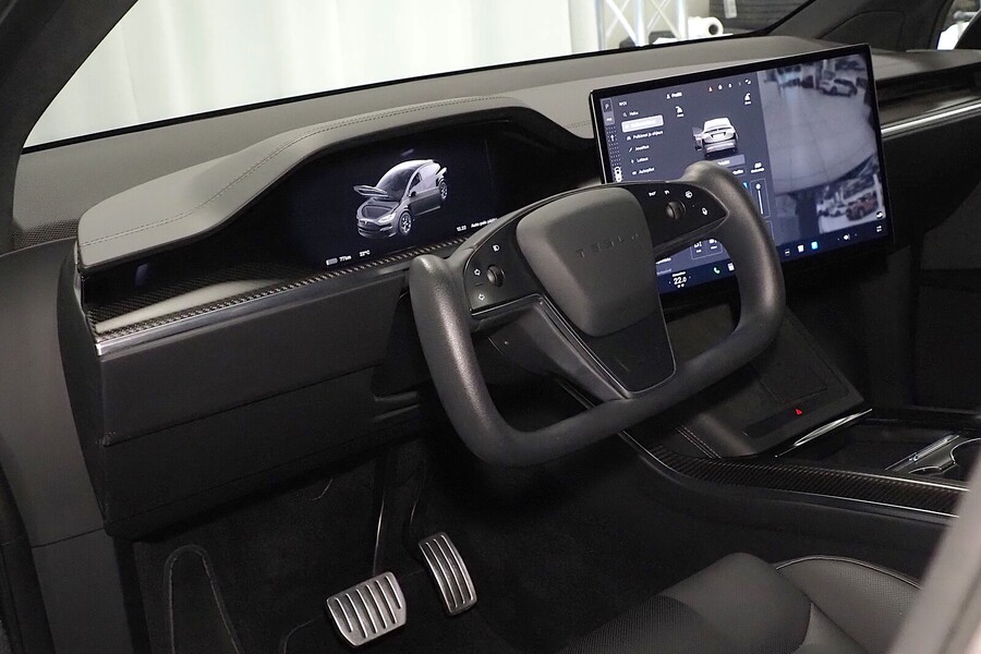 Tesla Model X vaihtoauto