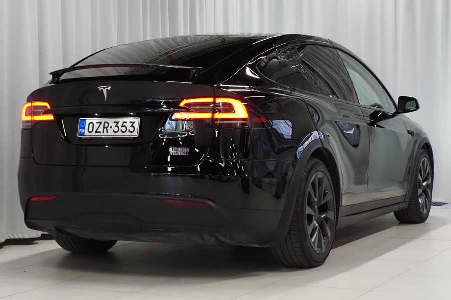 Tesla Model X vaihtoauto