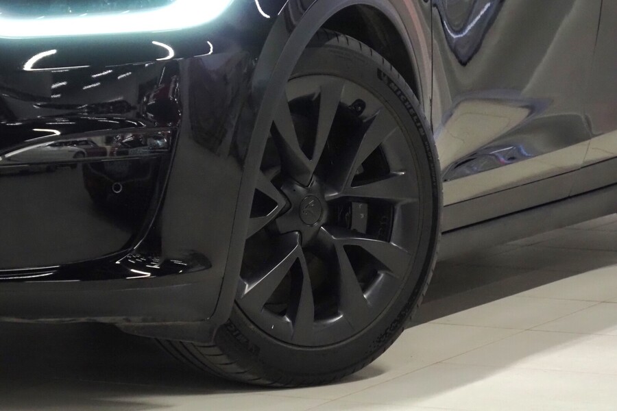 Tesla Model X vaihtoauto