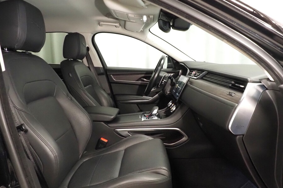 Jaguar F-PACE vaihtoauto