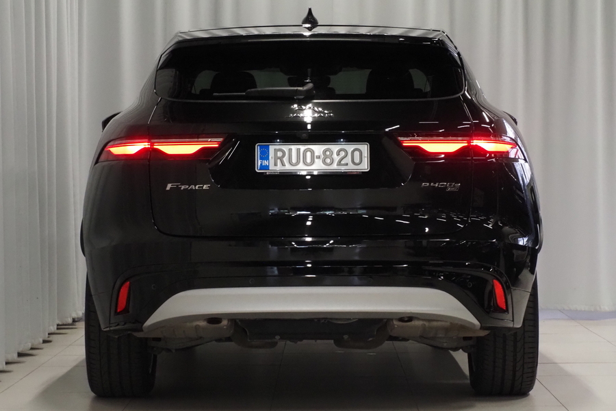 Jaguar F-PACE vaihtoauto