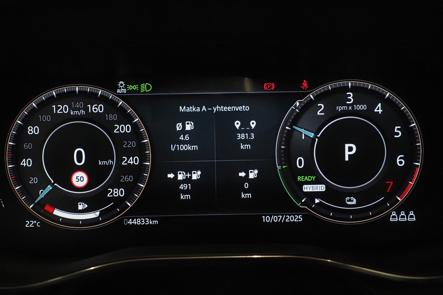 Jaguar F-PACE vaihtoauto