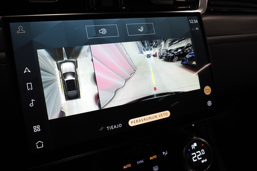 Jaguar F-PACE vaihtoauto