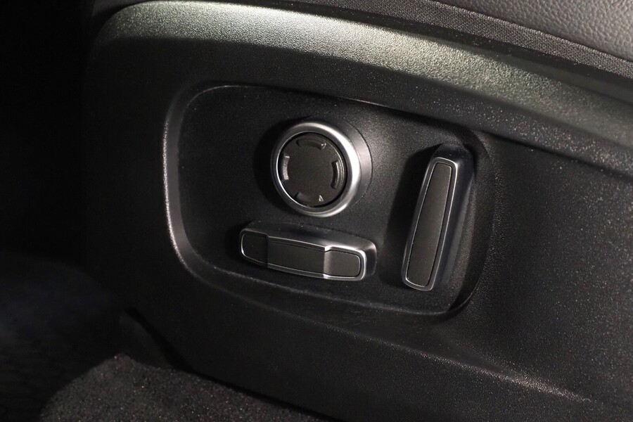 Jaguar F-PACE vaihtoauto