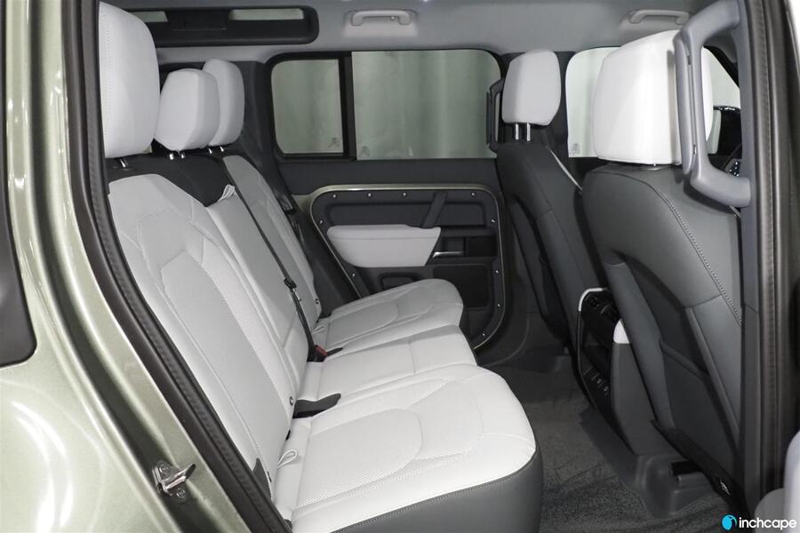 Land Rover Defender vaihtoauto