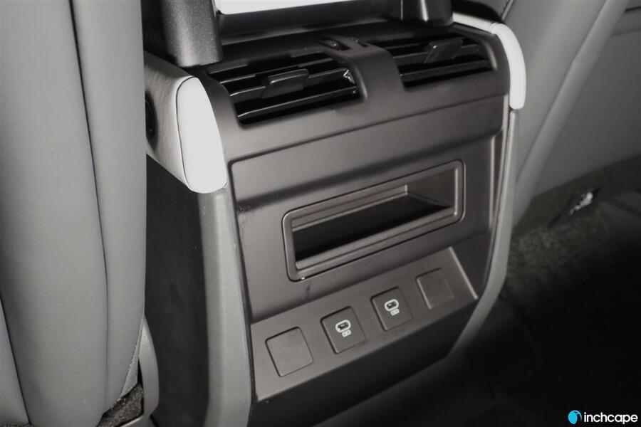 Land Rover Defender vaihtoauto