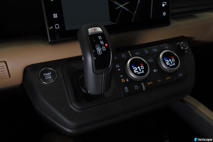 Land Rover Defender vaihtoauto