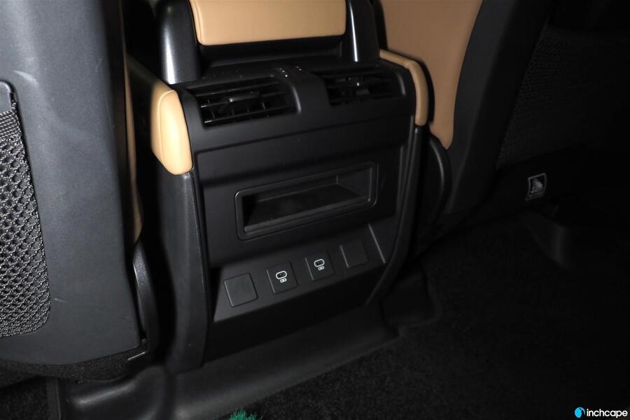 Land Rover Defender vaihtoauto