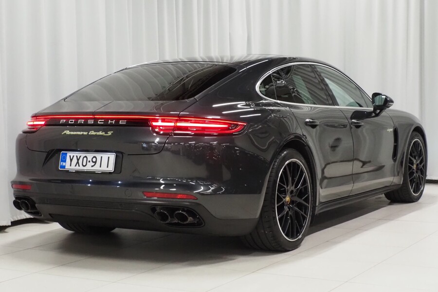 Porsche Panamera vaihtoauto