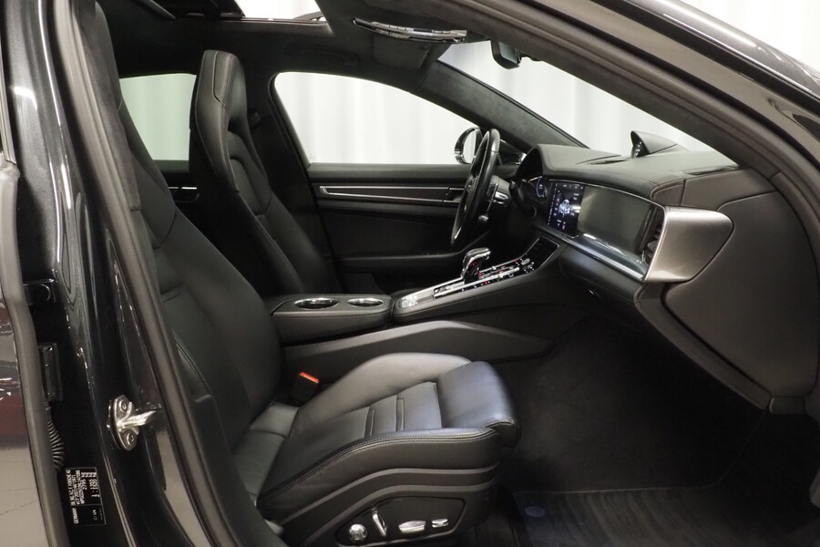 Porsche Panamera vaihtoauto