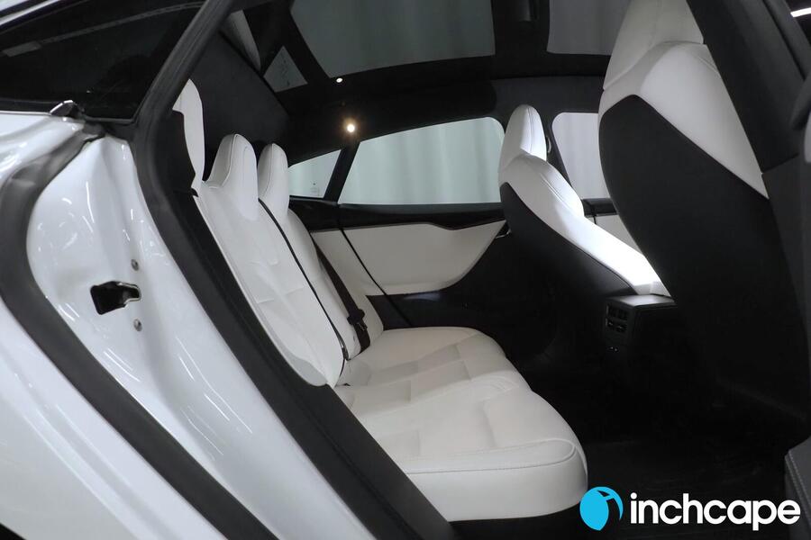 Tesla Model S vaihtoauto