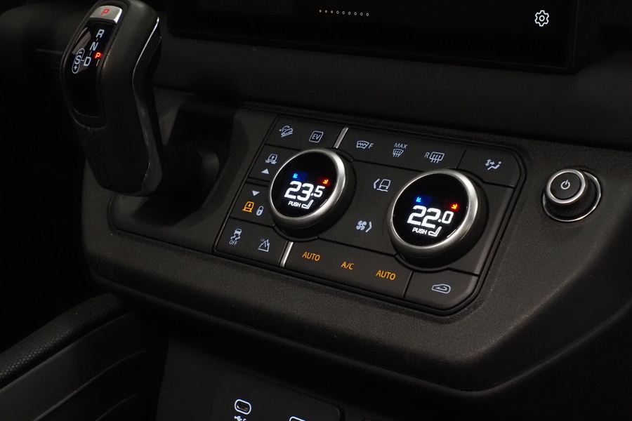 Land Rover Defender vaihtoauto