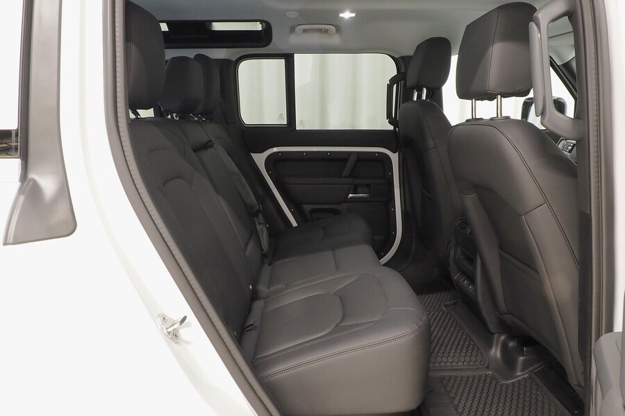 Land Rover Defender vaihtoauto